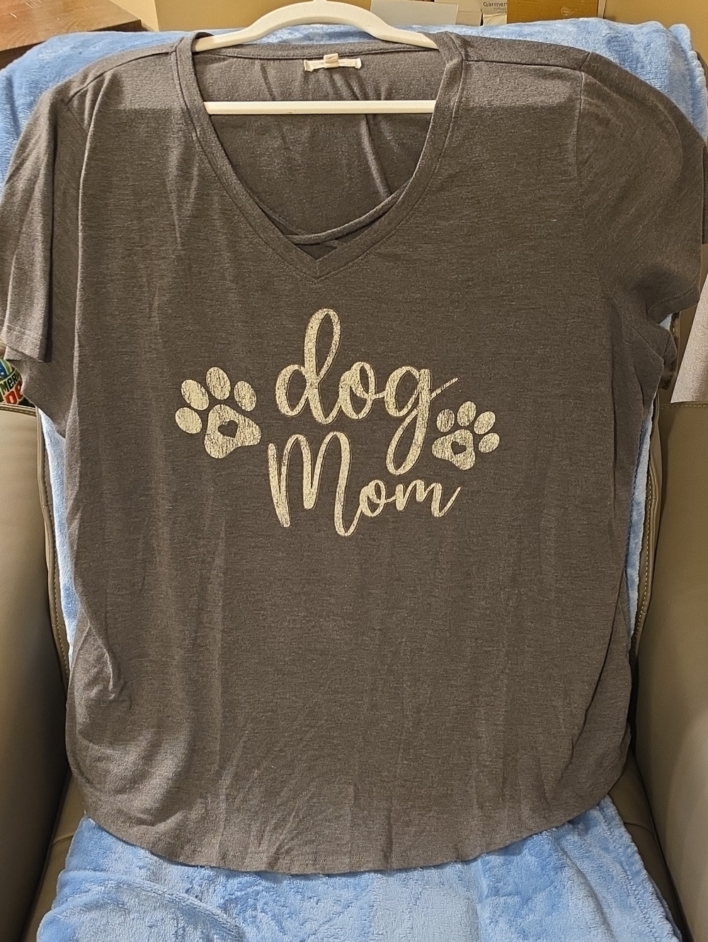 Maurices Gray 'Dog Mom' Long Sleeve Tee with Glitter Paw Accents